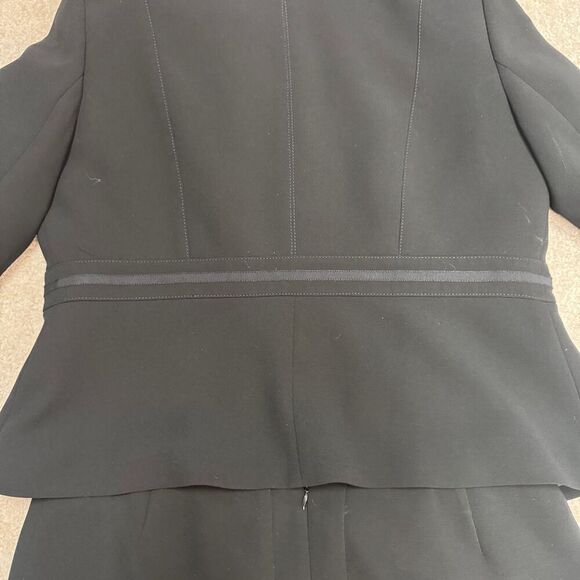 EUC Tahari ASL Women's Black Skirt Suit Set Size 14 Petite Formal 2 Piece - Picture 3 of 16